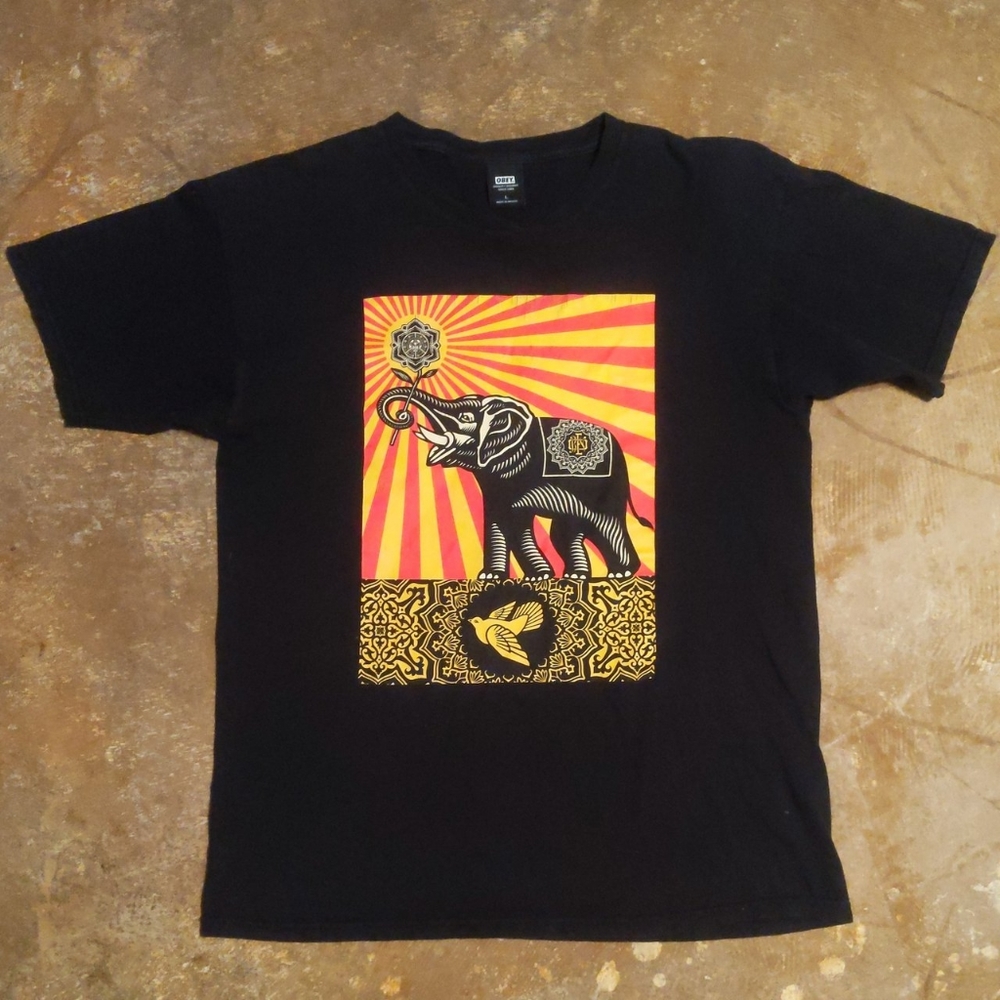 Y2K Obey propaganda elephant skate shirt Large